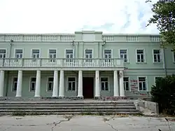 Hôtel de ville classé sous le numéro 51-214-0006.