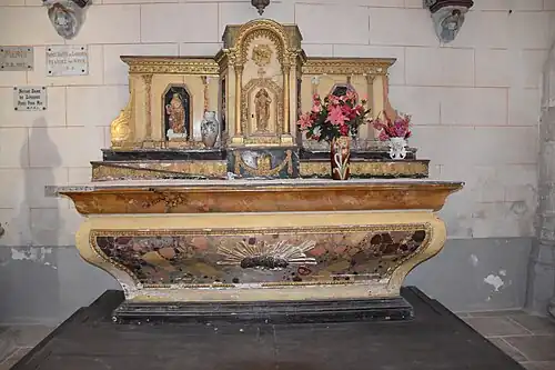 Le maître-autel.