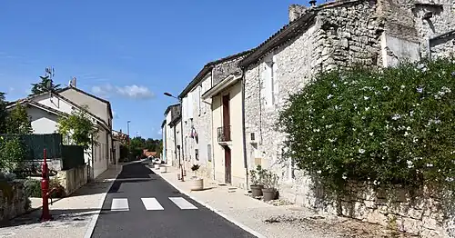 La rue de la Mairie.