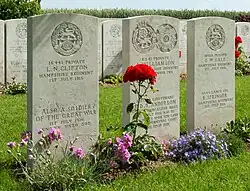 Tombes de soldats tombés le 1er juillet 1916.