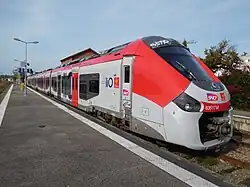 Livrée partielle TER Occitanie sur un Régiolis.