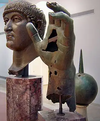 Image illustrative de l’article Colosse en bronze de Constantin