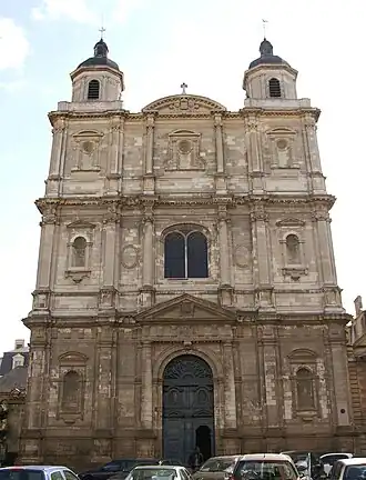 façade d'un édifice religieux