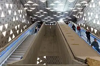 …ou ici à la station Colombier.