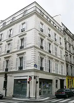 No&nbsp;26, où résida Auguste Renoir de 1896 à 1902.