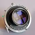 Objectif Schneider grand format des années 1960: Repro-Claron 1:9/305&nbsp;mm.