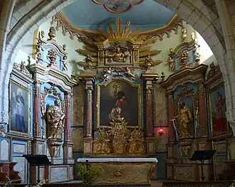 Le retable et le maître-autel