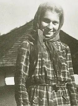 Maria Plop (épouse de Toma Arnăuțoiu), Monts Făgăraș (sud).