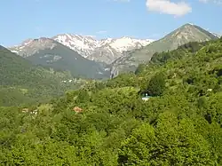 Les villages de Ribnica et de Tanushe sur la montagne du Korab, en Macédoine