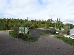 Panneaux explicatifs.