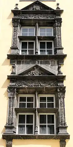 Fenêtres de l'hôtel Soubrany