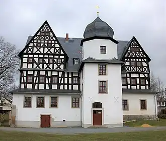 Treuen