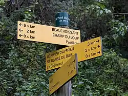 Altitude au lieu-dit le Pont-du-Bœuf : 360&nbsp;m.