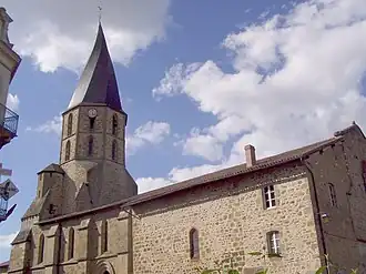 L'église Saint-Sauveur.