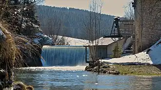 Barrage amont des anciennes forges.