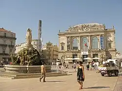 Place de la Comédie à Montpellier avec vue sur l'Opéra reconstruit en 1888.
