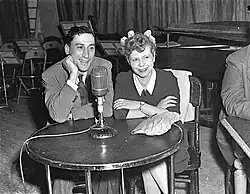 Roger Baulu et Jovette Bernier en 1944