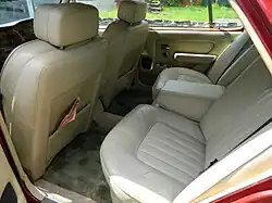 Rolls-Royce Silver Spirit 1981 sièges arrière.
