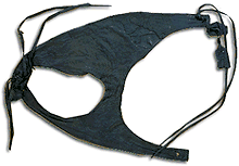 «&nbsp;String&nbsp;» en cuir du temps de la Bretagne insulaire (musée de Londres).