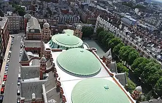 Une partie du toit, vu du clocher.