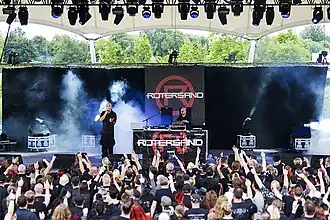 Description de cette image, également commentée ci-après