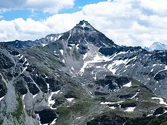 Vue du Rothorn depuis l'Illhorn.