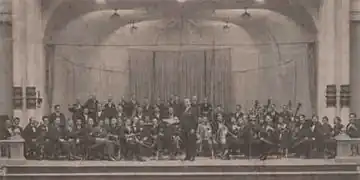 L'orchestre en 1923, dans l'ancienne salle De Doelen.