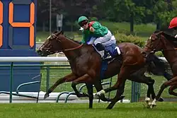 Victoire de Rouhiya dans la Poule d'Essai des Pouliches 2024.