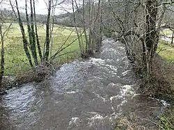 Même endroit, en période de crue.