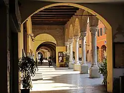 Portiques le long de la via Emilia