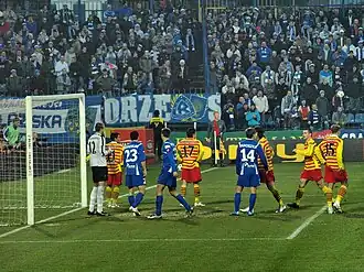 Corner lors du match Ruch Chorzów - Jagiellonia Białystok, le  9 novembre 2009.