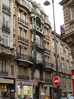 14, rue d'Abbeville à Paris.