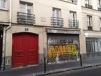 no&nbsp;16 rue Arthur-Groussier où vécut Danilo Kiš de 1979 à sa mort