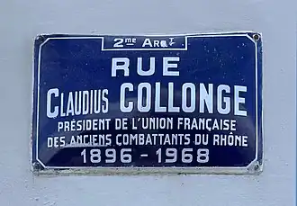 Voir la plaque.