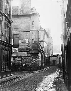 Rue Hautefeuille, Paris, rue natale de Baudelaire.
