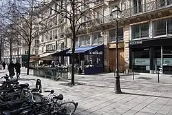 Au niveau du no&nbsp;9.