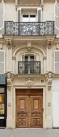 Le n°4.