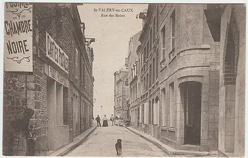Photographie ancienne de la rue des Bains