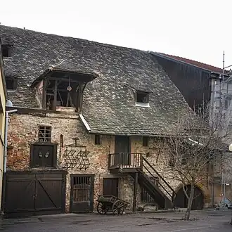 Grenier à grains médiéval (XIVe) aux no&nbsp;12, 14 et 16&nbsp;Inscrit MH (1991)