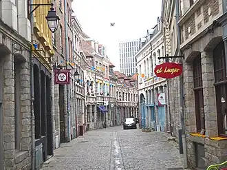 Image illustrative de l’article Rue des Vieux Murs