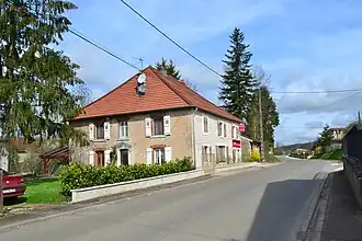 Rue des Vignes, Loulans-Verchamp.