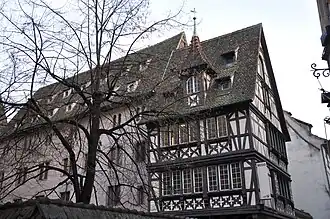 L'ancien no&nbsp;7, déplacé dans la rue du Maroquin.