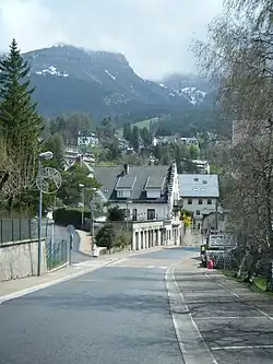 rue du pr Nobécourt dans le bourg central de Villard