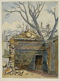 Restes de la fontaine rue du Regard après la dépose des sculptures.