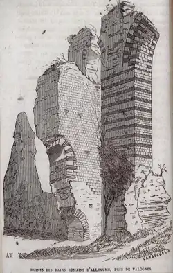 Dessins et plan en noir et blanc de maçonneries ruinées.