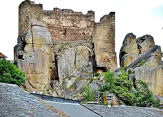 Ruines du château de Quérigut.
