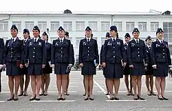 Femmes soldats des forces armées russes aéroportées dans leur uniforme de parade.
