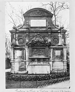 La fontaine adossée à la fontaine Médicis (années 1900).