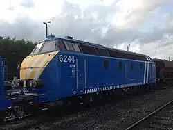 La 6244, désormais repeinte en livrée Infrabel bleue