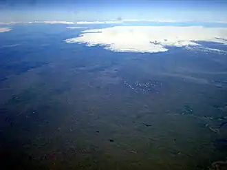 Vue aérienne du Síðujökull (au centre, se détachant du Vatnajökull).